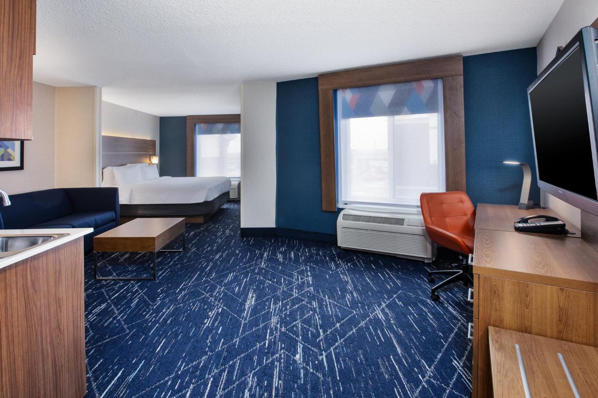 Holiday Inn Express Hotel & Suites Auburn Hills By Ihg Esterno foto