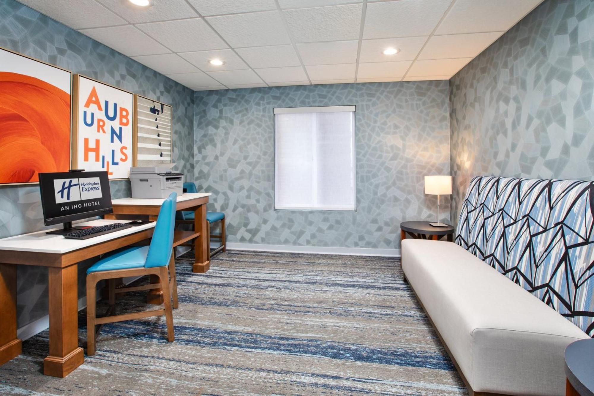 Holiday Inn Express Hotel & Suites Auburn Hills By Ihg Esterno foto