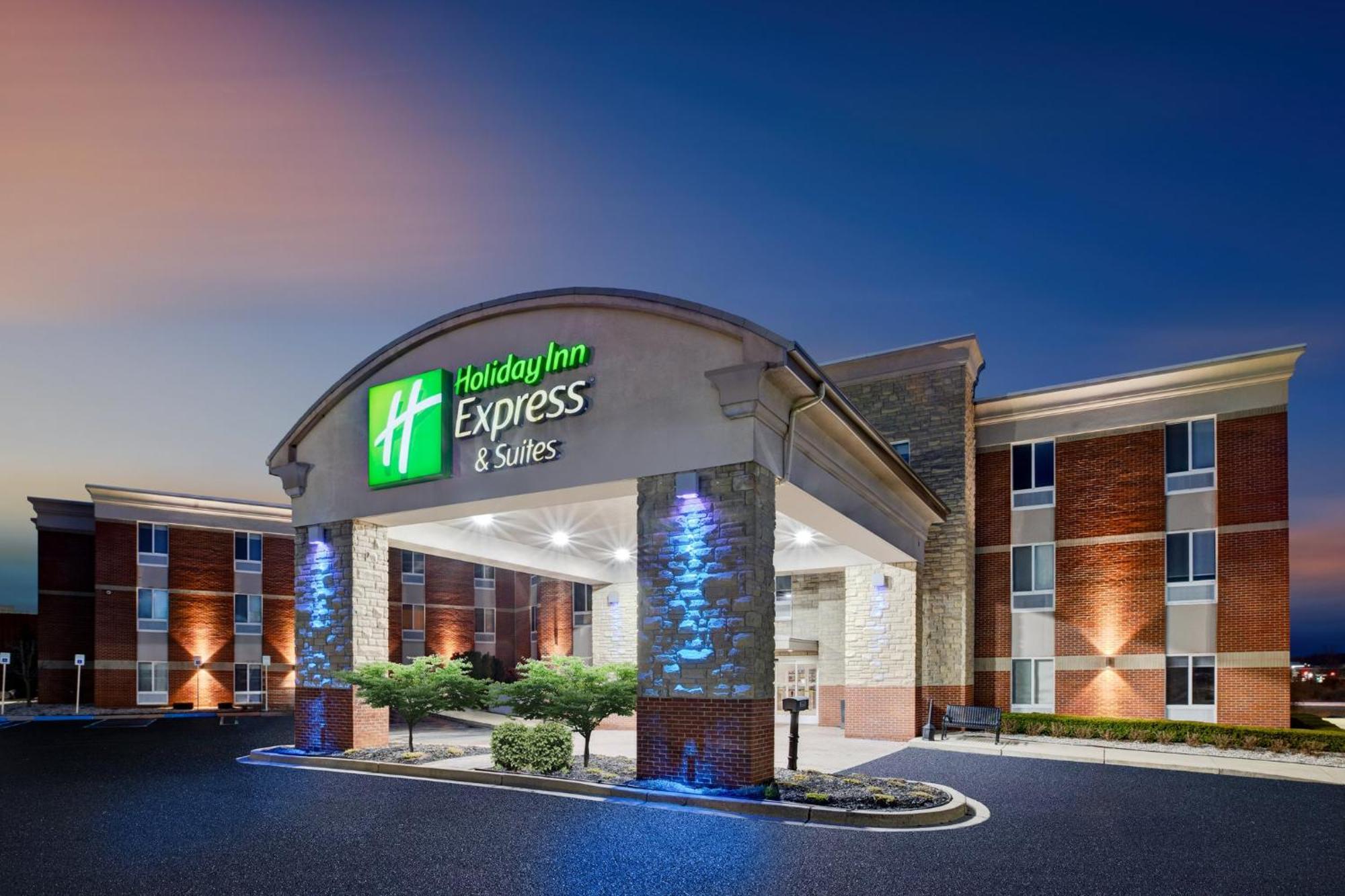 Holiday Inn Express Hotel & Suites Auburn Hills By Ihg Esterno foto