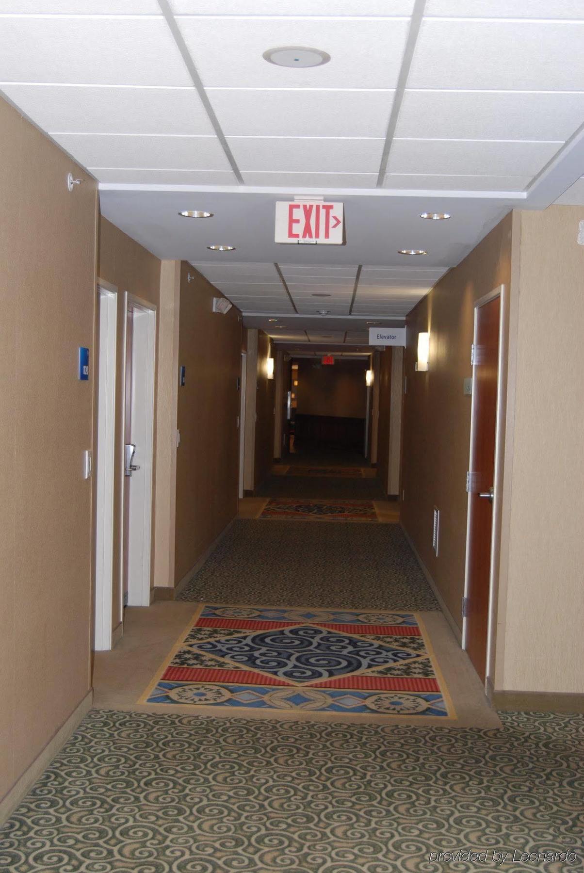 Holiday Inn Express Hotel & Suites Auburn Hills By Ihg Esterno foto