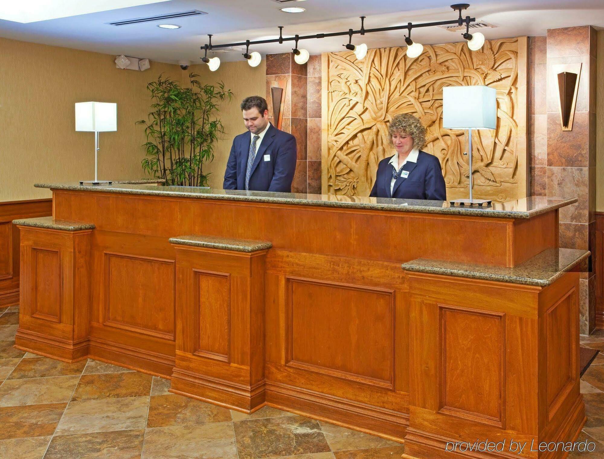 Holiday Inn Express Hotel & Suites Auburn Hills By Ihg Interno foto